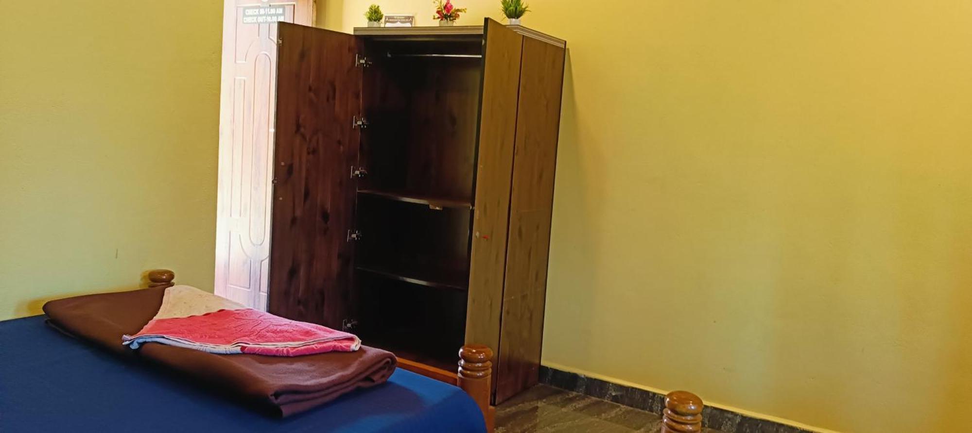 Homestay Parshuram Sea Shore Cafe And Rooms, Gokarna Gokarna (Karnataka)