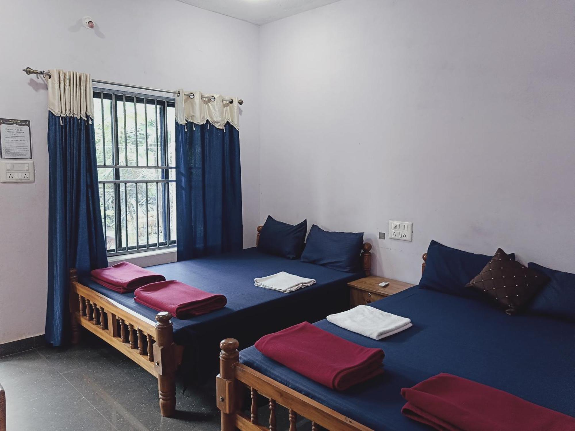 Homestay Parshuram Sea Shore Cafe And Rooms, Gokarna